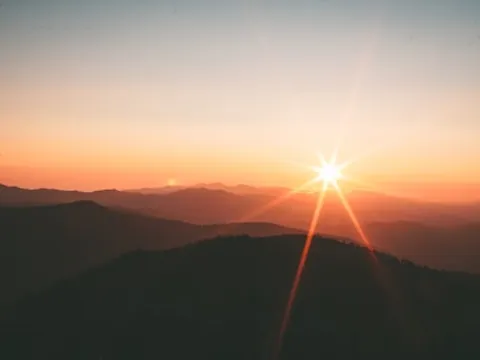 Light over the mountains